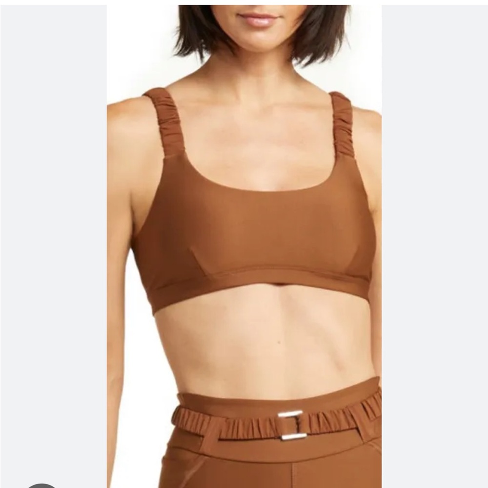 Alo Yoga Airlift Charmer sports bra in Cinnamon Brown size Medium